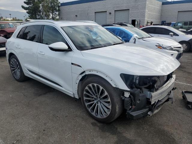 Фото 4 с аукциона – 2019 AUDI E-TRON PRE с VIN WA1VABGE8KB016657