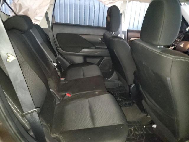 Photo 11 from auction – 2016 MITSUBISHI OUTLANDER with VIN JA4AD3A35GZ007612
