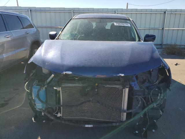 Photo 5 from auction – 2017 NISSAN ROGUE S with VIN KNMAT2MT1HP550032