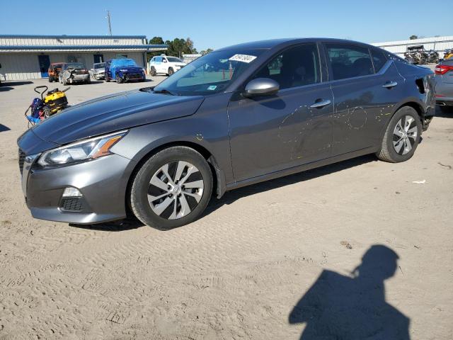 NISSAN ALTIMA S 2019 with VIN 1N4BL4BV4KC215338 - Photo from auction