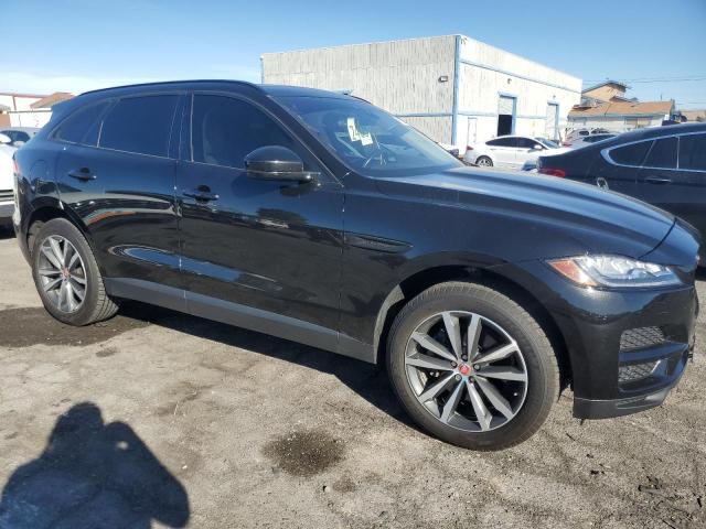 Photo 4 from auction – 2017 JAGUAR F-PACE PRE with VIN SADCK2BV2HA895173