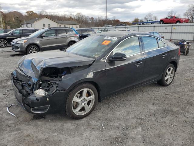 VOLVO S60 T5 2013 with VIN YV1612FH6D2171971 - Photo from auction