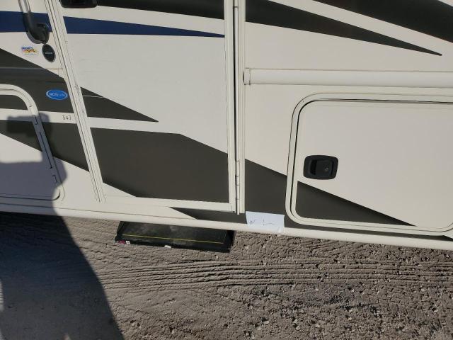 Photo 9 from auction – 2021 THOR HURRICANE with VIN 1F66F5DN4L0A13420
