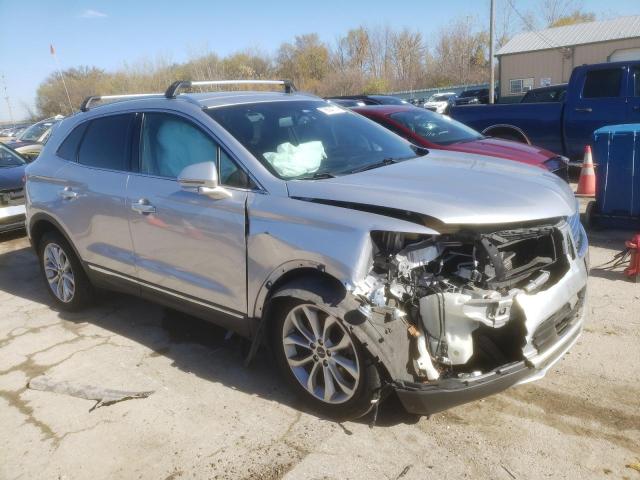 Photo 4 from auction – 2016 LINCOLN MKC SELECT with VIN 5LMCJ2D99GUJ10958