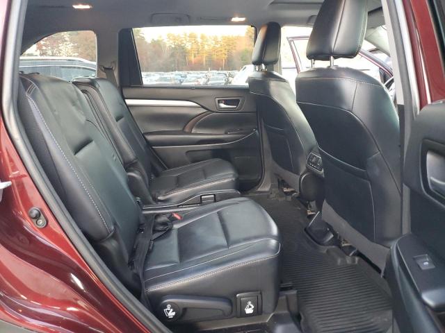 Photo 11 from auction – 2018 TOYOTA HIGHLANDER with VIN 5TDJZRFH5JS497685