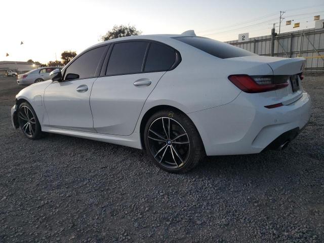 Photo 2 from auction – 2021 BMW 330E with VIN 3MW5P7J07M8C02674