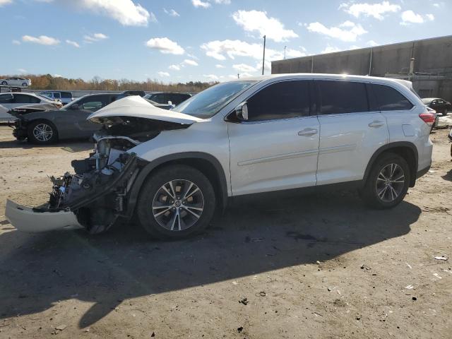 Photo 1 from auction – 2019 TOYOTA HIGHLANDER with VIN 5TDBZRFH9KS976679