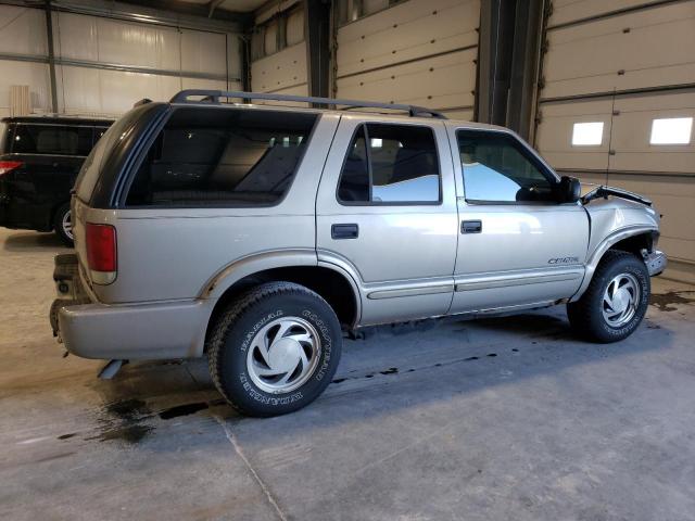 Photo 3 from auction – 2002 CHEVROLET BLAZER with VIN 1GNDT13WX2K149500