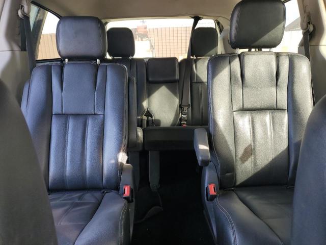 Photo 10 from auction – 2016 CHRYSLER TOWN & COU with VIN 2C4RC1BG8GR269152