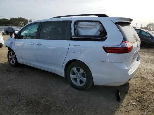 Photo 2 from auction – 2017 TOYOTA SIENNA LE with VIN 5TDKZ3DC0HS812590