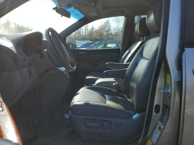Photo 7 from auction – 2010 TOYOTA SIENNA XLE with VIN 5TDYK4CC3AS329381