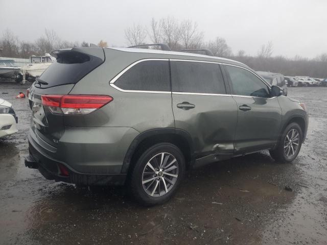 Photo 3 from auction – 2018 TOYOTA HIGHLANDER with VIN 5TDKZRFH9JS268284
