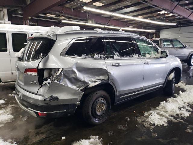 Photo 3 from auction – 2019 HONDA PILOT TOUR with VIN 5FNYF6H95KB097093