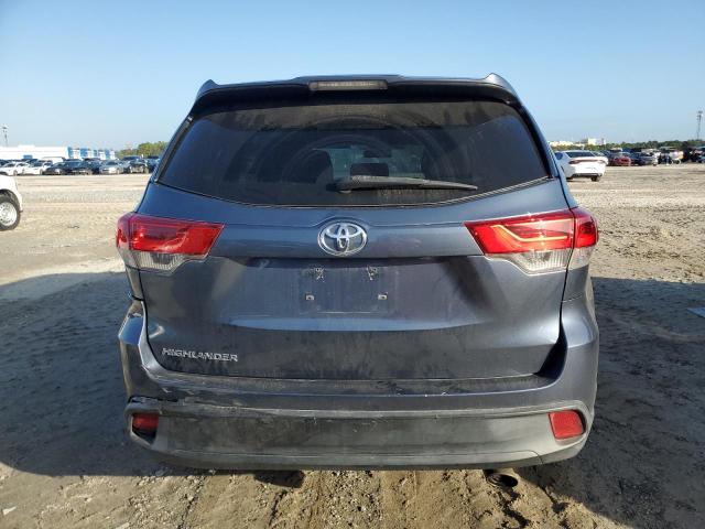 Photo 6 from auction – 2018 TOYOTA HIGHLANDER with VIN 5TDZARFH4JS035550