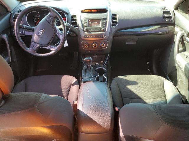 Photo 8 from auction – 2015 KIA SORENTO LX with VIN 5XYKT4A67FG564354