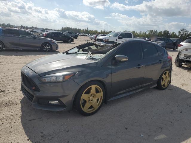 FORD FOCUS ST 2015 with VIN 1FADP3L91FL313354 - Photo from auction