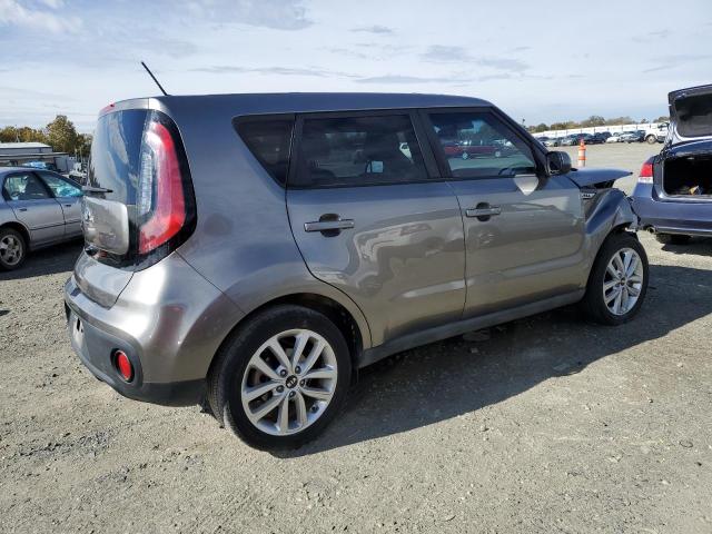 Photo 3 from auction – 2018 KIA SOUL with VIN KNDJN2A27J7621679