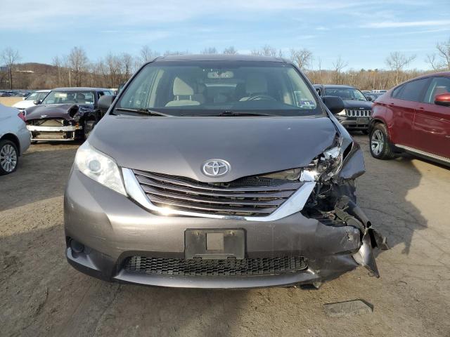 Photo 5 from auction – 2015 TOYOTA SIENNA LE with VIN 5TDKK3DC2FS642430