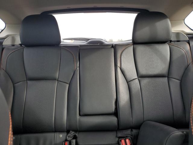 Photo 10 from auction – 2018 SUBARU CROSSTREK with VIN JF2GTAJC2JH294879
