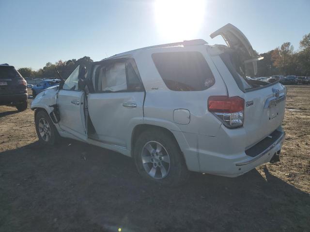 Photo 2 from auction – 2011 TOYOTA 4RUNNER SR with VIN JTEZU5JRXB5027343