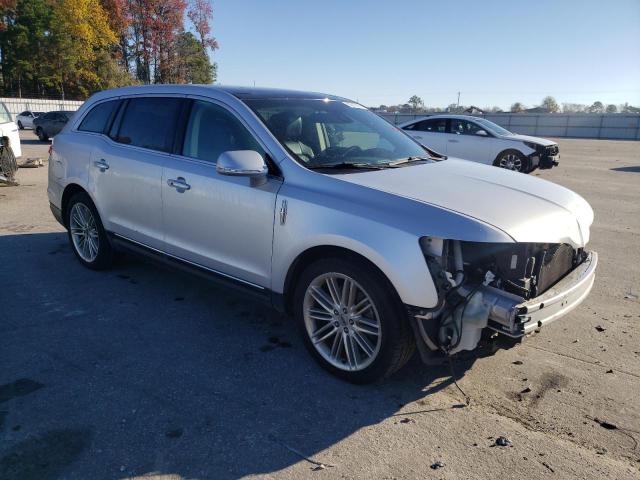 Photo 4 from auction – 2014 LINCOLN MKT with VIN 2LMHJ5AT6EBL52110