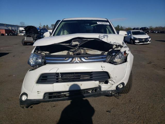 Photo 5 from auction – 2014 MITSUBISHI OUTLANDER with VIN JA4AZ3A35EZ012534
