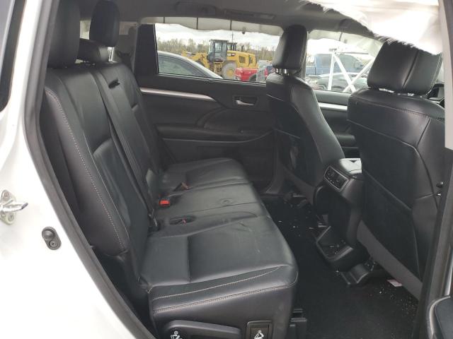 Photo 11 from auction – 2017 TOYOTA HIGHLANDER with VIN 5TDJZRFH7HS520300