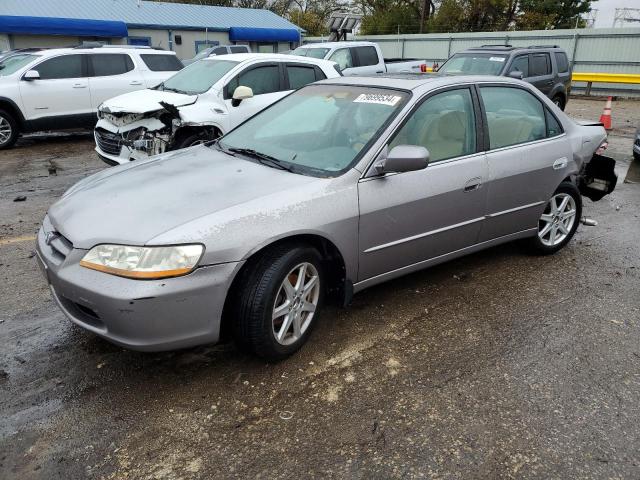 HONDA ACCORD EX 2000 with VIN 1HGCG1657YA066554 - Photo from auction