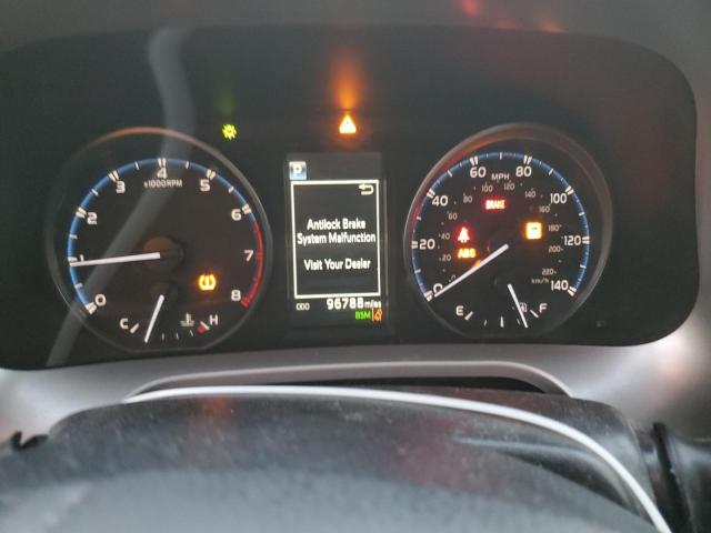 Photo 9 from auction – 2017 TOYOTA RAV4 XLE with VIN JTMRFREV3HJ172124