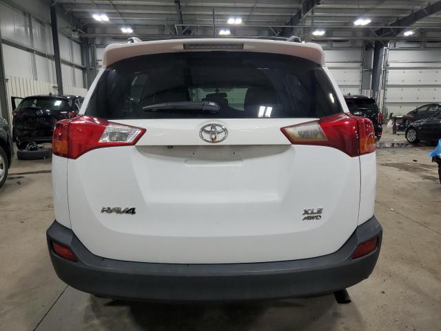 Photo 6 from auction – 2015 TOYOTA RAV4 XLE with VIN 2T3RFREV2FW381255