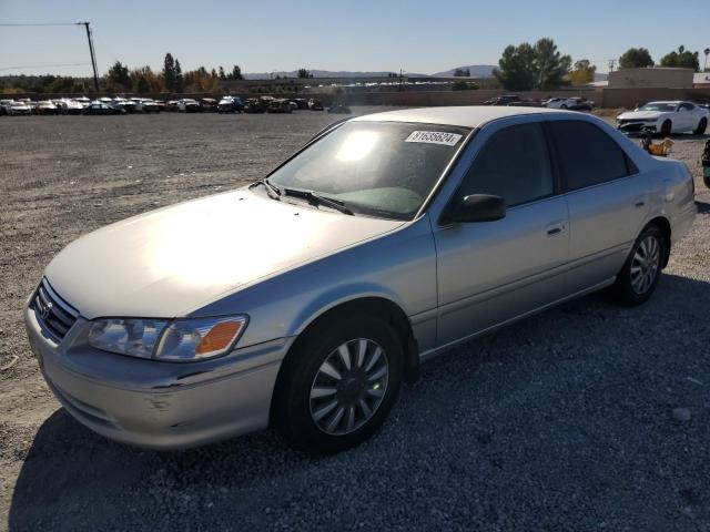 Photo 1 from auction – 2000 TOYOTA CAMRY CE with VIN JT2BG22K2Y0470016