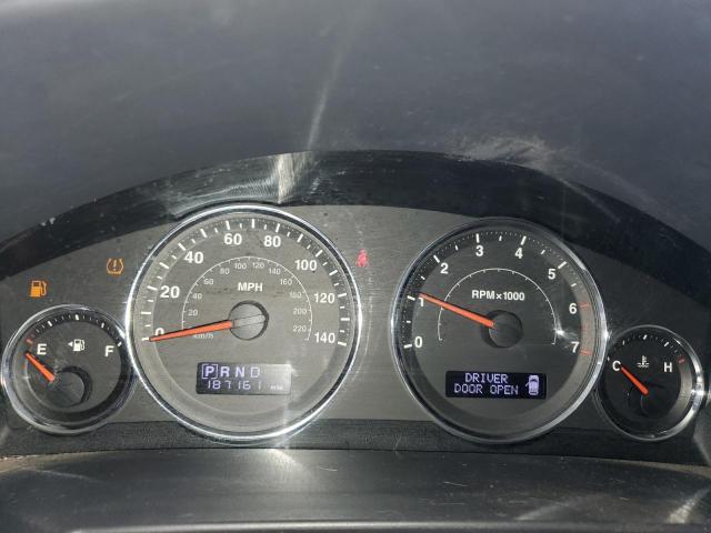 Photo 9 from auction – 2010 JEEP COMMANDER with VIN 1J4RH4GK3AC113739