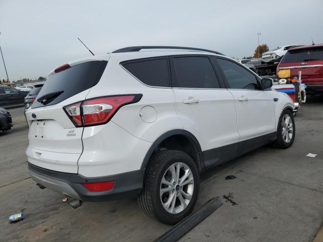 Photo 3 from auction – 2017 FORD ESCAPE SE with VIN 1FMCU0G90HUD96520