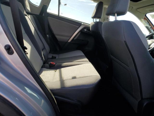 Photo 11 from auction – 2015 TOYOTA RAV4 XLE with VIN 2T3RFREV3FW242266