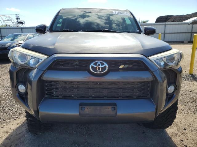 Photo 5 from auction – 2018 TOYOTA 4RUNNER SR with VIN JTEBU5JR2J5522684
