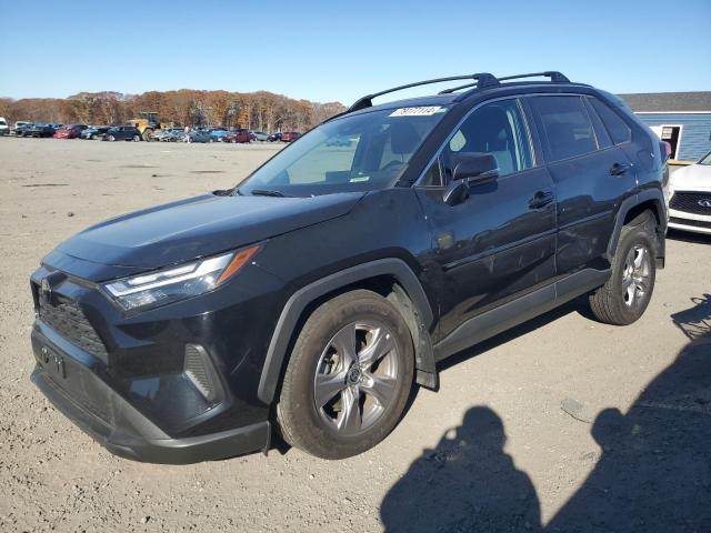 Photo 1 from auction – 2023 TOYOTA RAV4 XLE with VIN 2T3P1RFVXPW331404