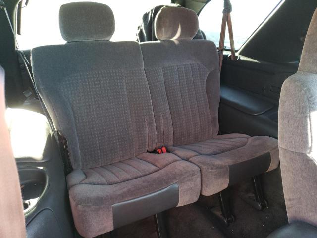 Photo 11 from auction – 2002 CHEVROLET BLAZER with VIN 1GNCT18W12K216800