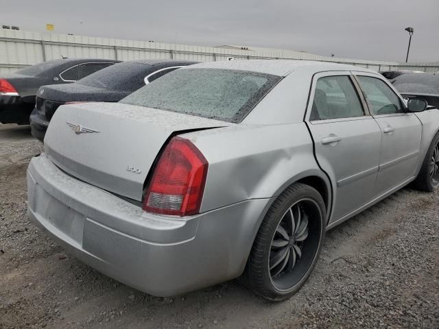 Photo 3 from auction – 2005 CHRYSLER 300 with VIN 2C3JA43R05H627601