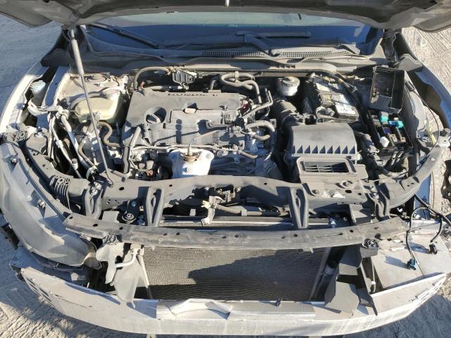 Photo 11 from auction – 2017 HONDA CIVIC LX with VIN 2HGFC2F53HH570292