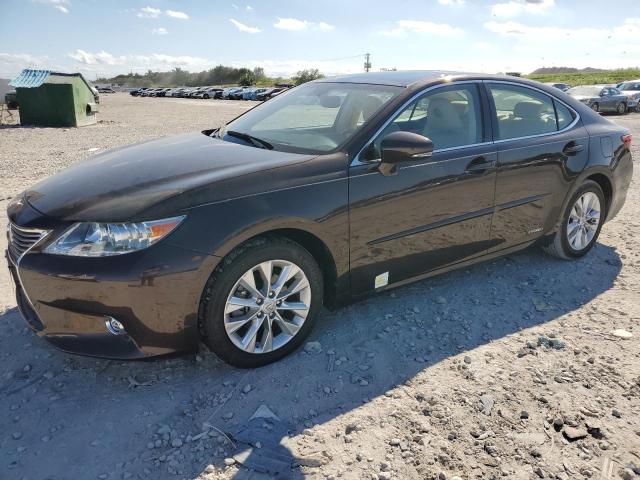 LEXUS ES 300H 2014 con VIN JTHBW1GG1E2052988 - Foto de la subasta
