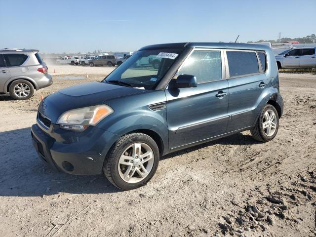 KIA SOUL + 2011 with VIN KNDJT2A23B7255792 - Photo from auction