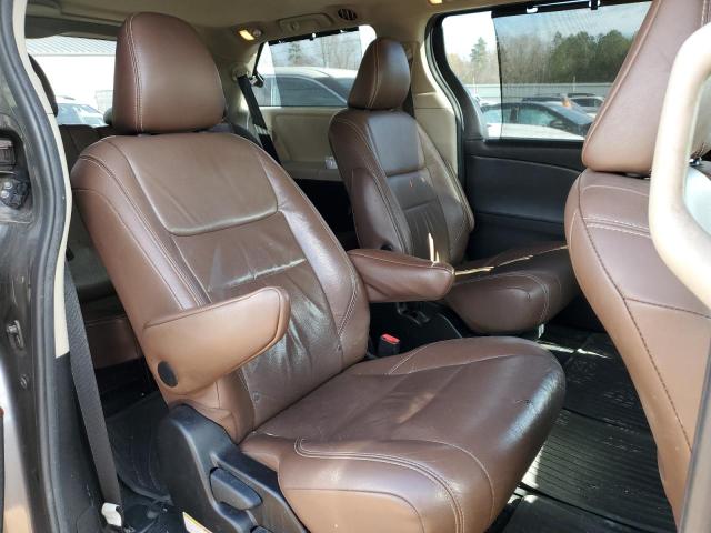 Photo 11 from auction – 2016 TOYOTA SIENNA XLE with VIN 5TDDK3DC5GS138805