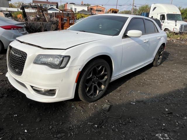 Фото 2 с аукциона – 2017 CHRYSLER 300 S с VIN 2C3CCABG5HH669008