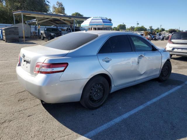 Foto 3 de la subasta – 2011 TOYOTA CAMRY BASE con VIN 4T4BF3EK3BR198654