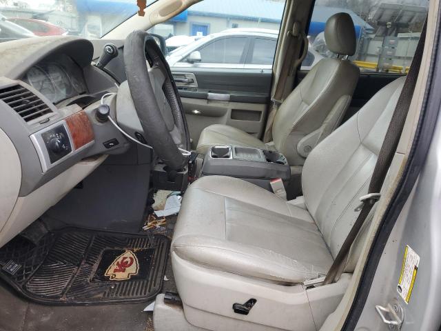 Photo 7 from auction – 2008 CHRYSLER TOWN & COU with VIN 2A8HR54P48R632281