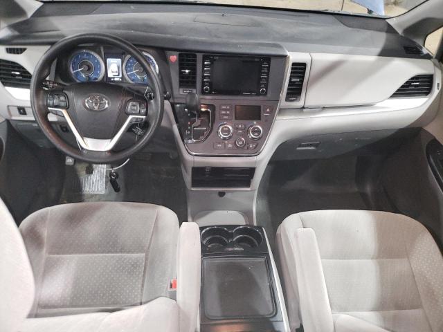 Photo 8 from auction – 2018 TOYOTA SIENNA LE with VIN 5TDJZ3DC3JS197731