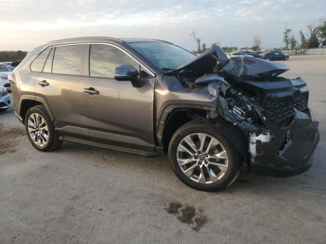Photo 4 from auction – 2021 TOYOTA RAV4 XLE P with VIN 2T3C1RFVXMW151186