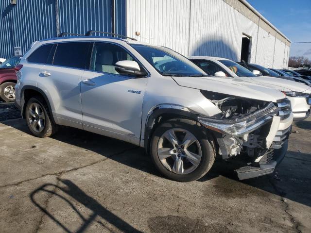 Photo 4 from auction – 2017 TOYOTA HIGHLANDER with VIN 5TDDGRFH6HS028411
