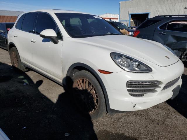 Photo 4 from auction – 2014 PORSCHE CAYENNE with VIN WP1AA2A25ELA93079