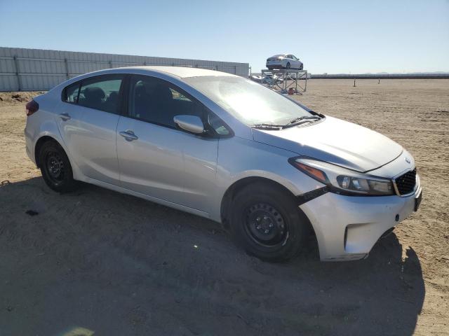 Photo 4 from auction – 2017 KIA FORTE LX with VIN 3KPFK4A79HE130224